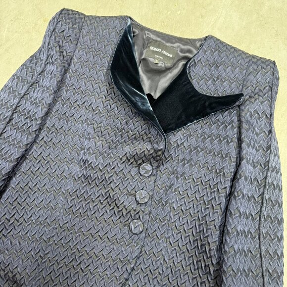 Giorgio Armani Wool & Silk Blazer Textured Blue Velvet Lining Made in Italy 40 - Picture 5 of 9